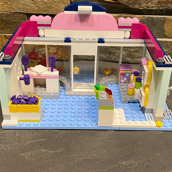 Lego Friends ~ 41007 ~ Heartlake Pet Salon ~ Retired Set - Picture 4 of 8